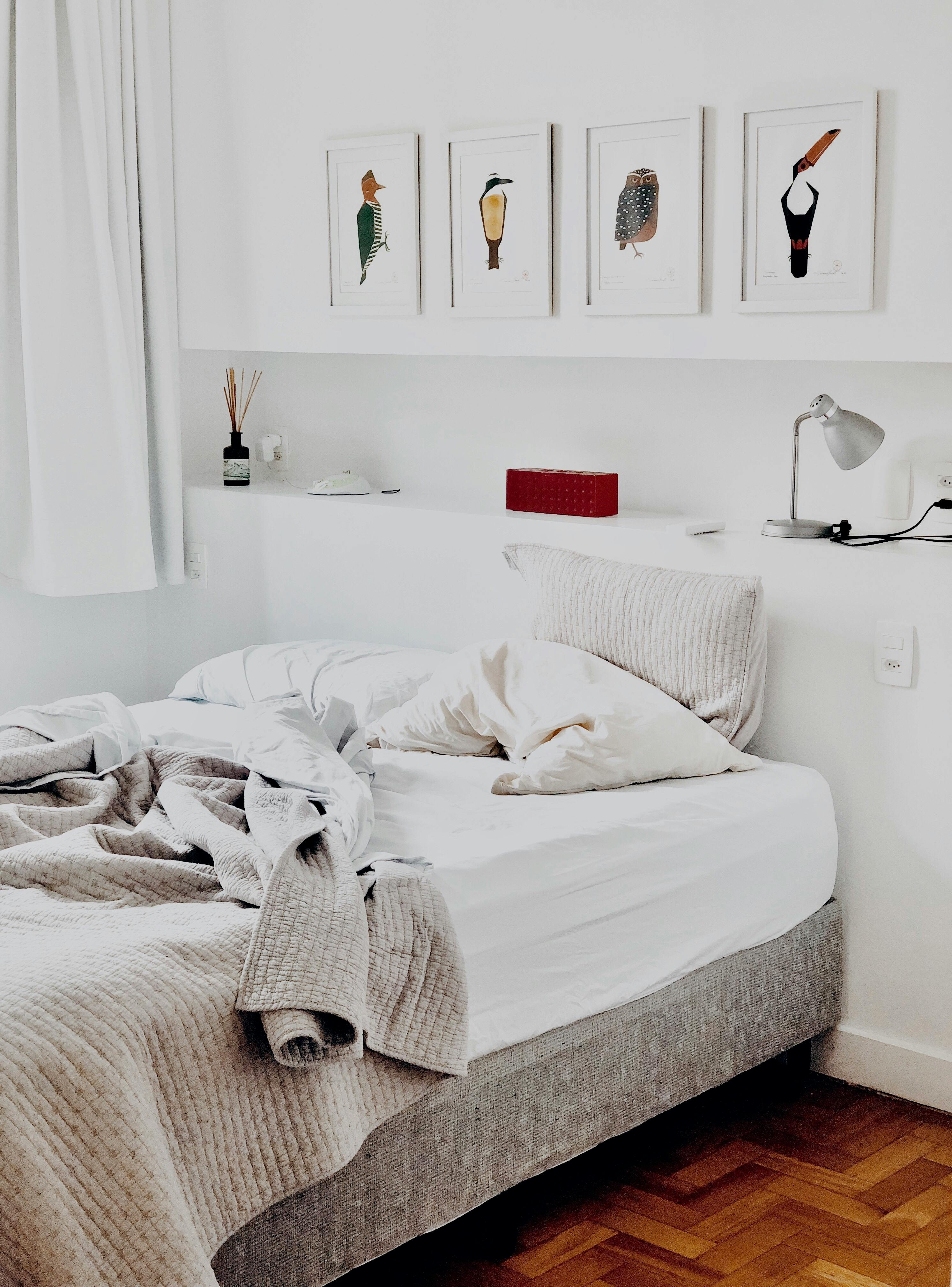 How to Create a Cozy and Stylish Bedroom