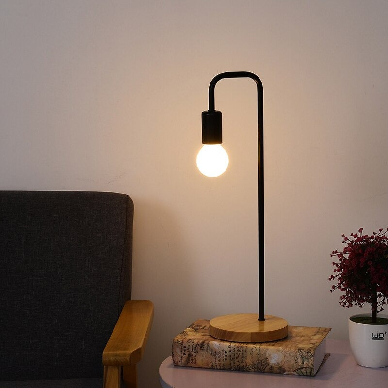 Edison Industriële Bedlamp – Houten Basis & Metalen Frame